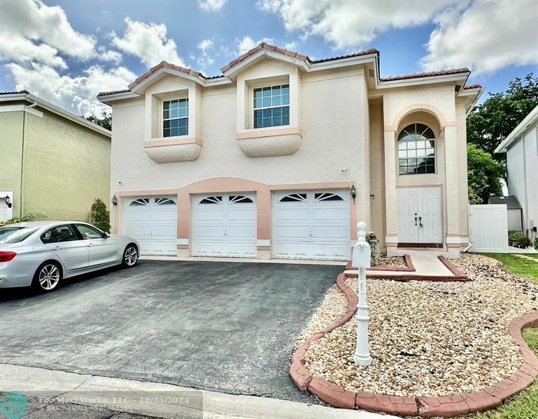 Property Photo:  2572 NW 79th Ave  FL 33063 