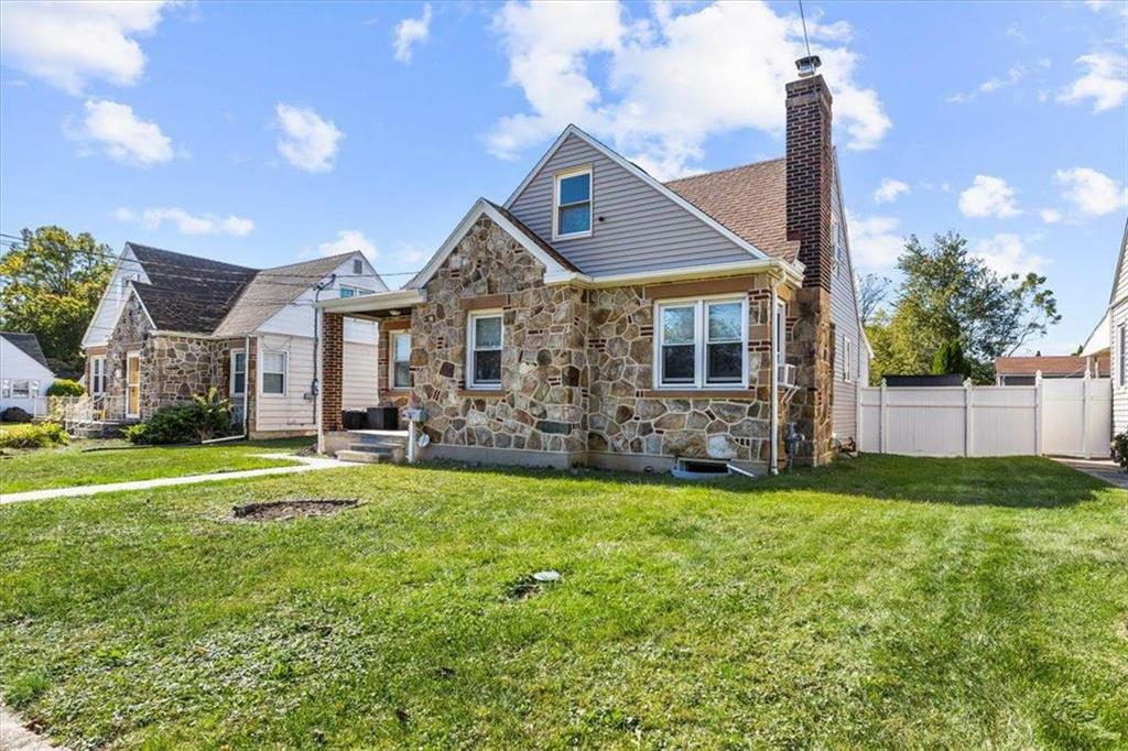 Property Photo:  707 Keystone Avenue  PA 18018 