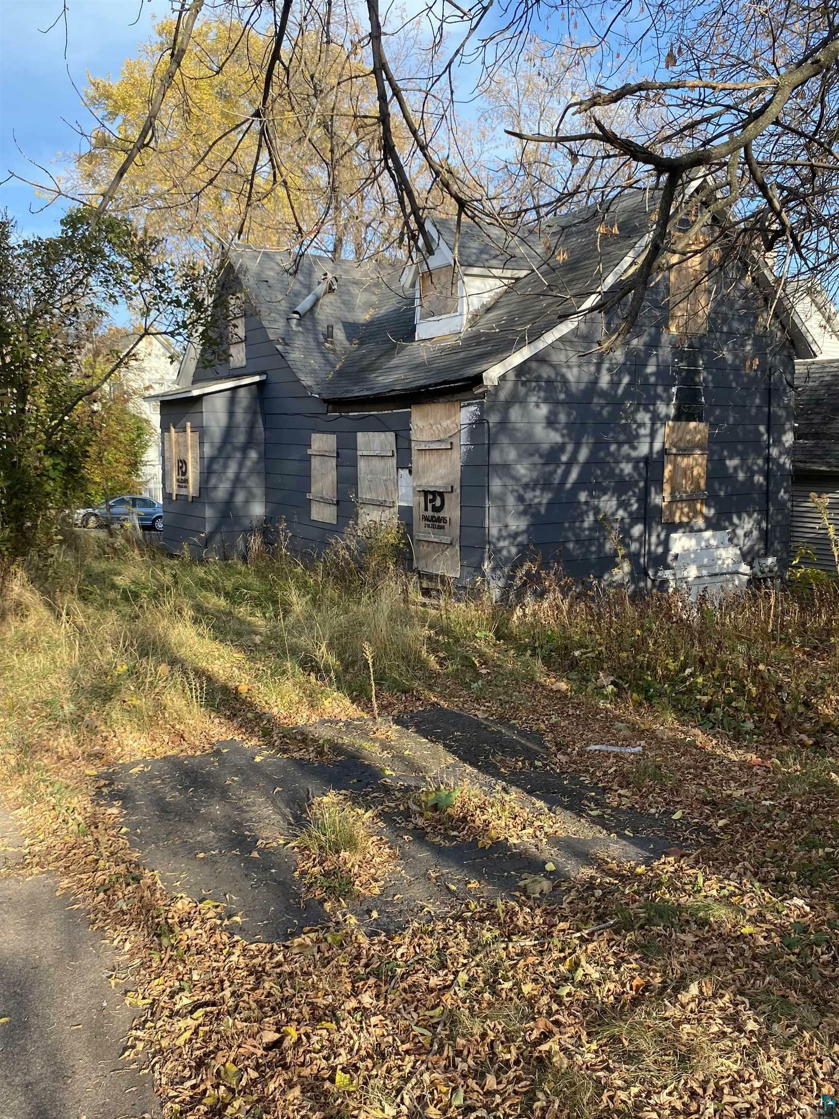 Property Photo:  427 N 9th Ave E  MN 55805 