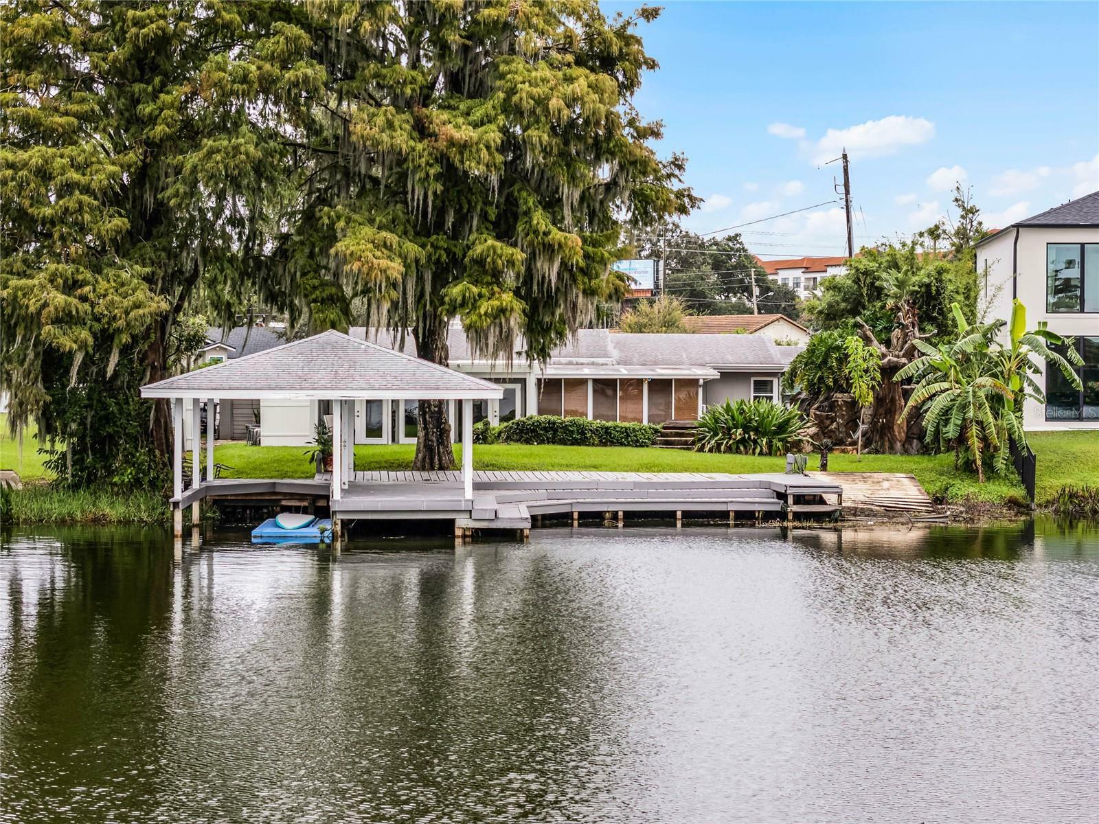 Property Photo:  632 Country Club Drive  FL 32789 