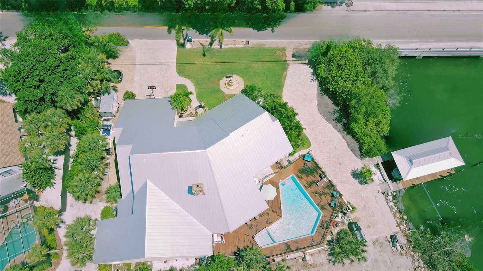 Property Photo:  4024 Casey Key Road  FL 34275 