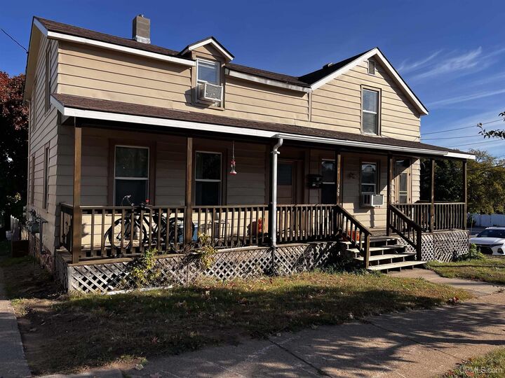 204 Fisher Street  Marquette MI 49855 photo