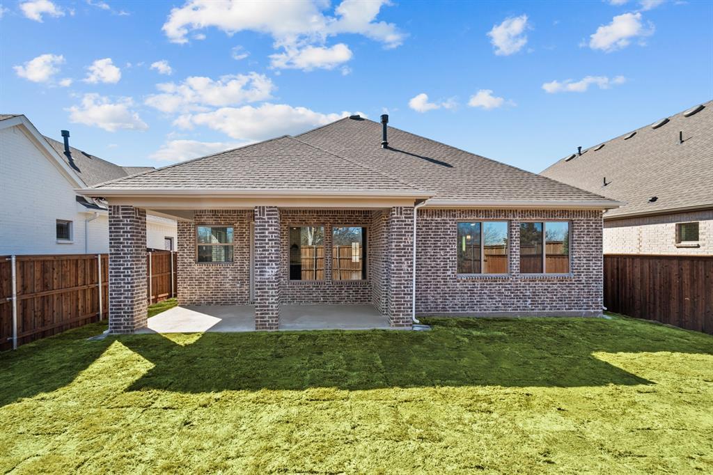 Property Photo:  2907 Long Trail  TX 76063 