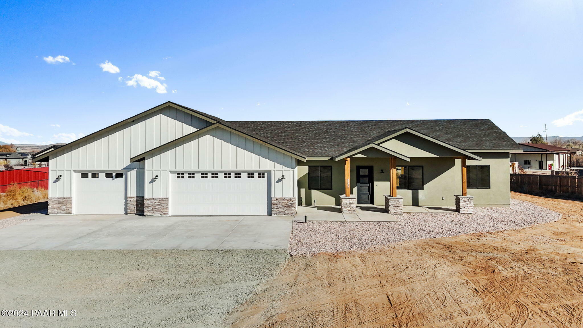 Property Photo:  557 N Road 1 West  AZ 86323 