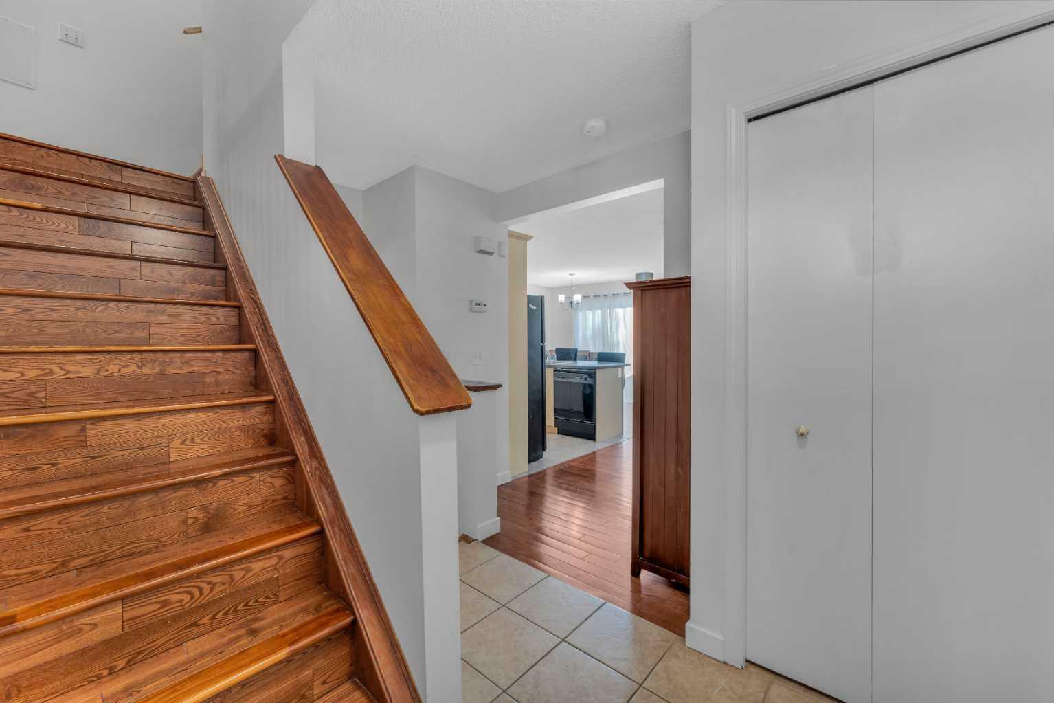 Property Photo:  278 Bridleridge Way SW  AB T2Y 4M6 