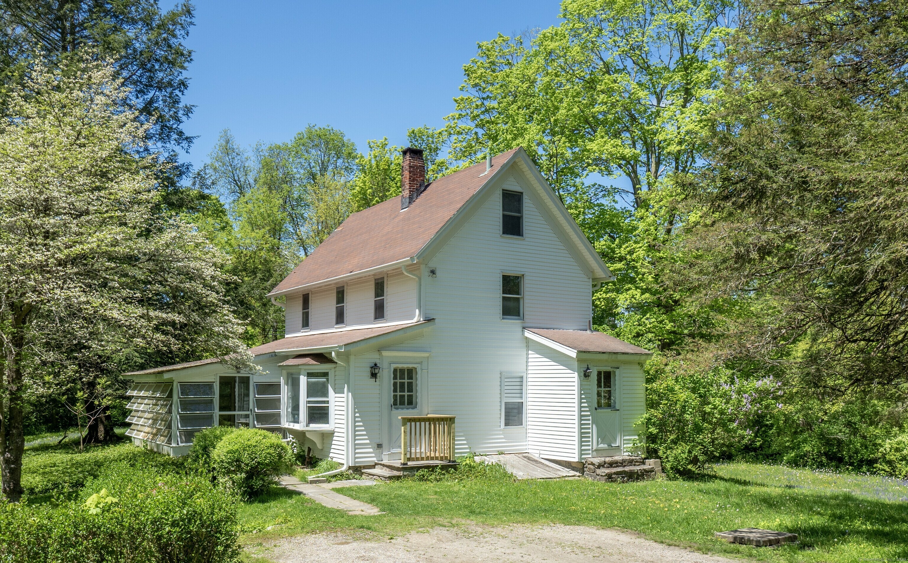 Property Photo:  209 Peaceable Street  CT 06877 