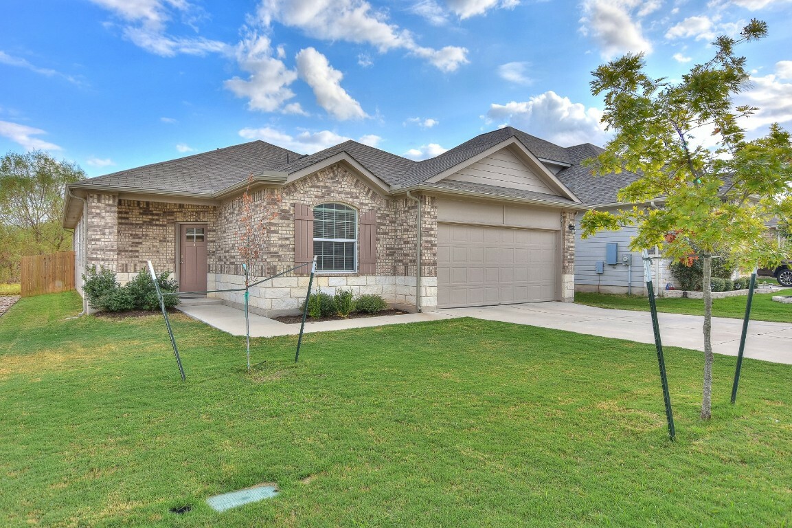 Property Photo:  6201 Kildare Drive  TX 78626 