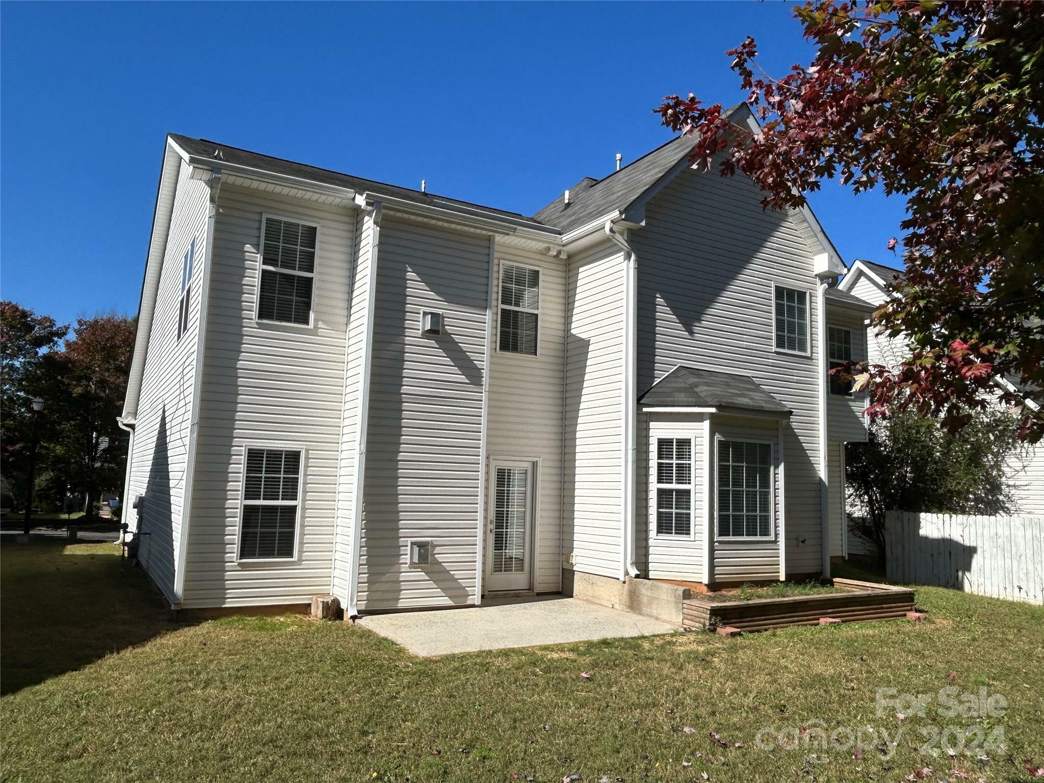 Property Photo:  19202 Kanawha Drive  NC 28031 