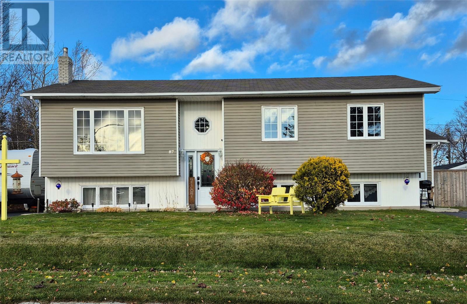 87 Smallwood Drive  Grand Falls-Windsor NL A2B 1G4 photo
