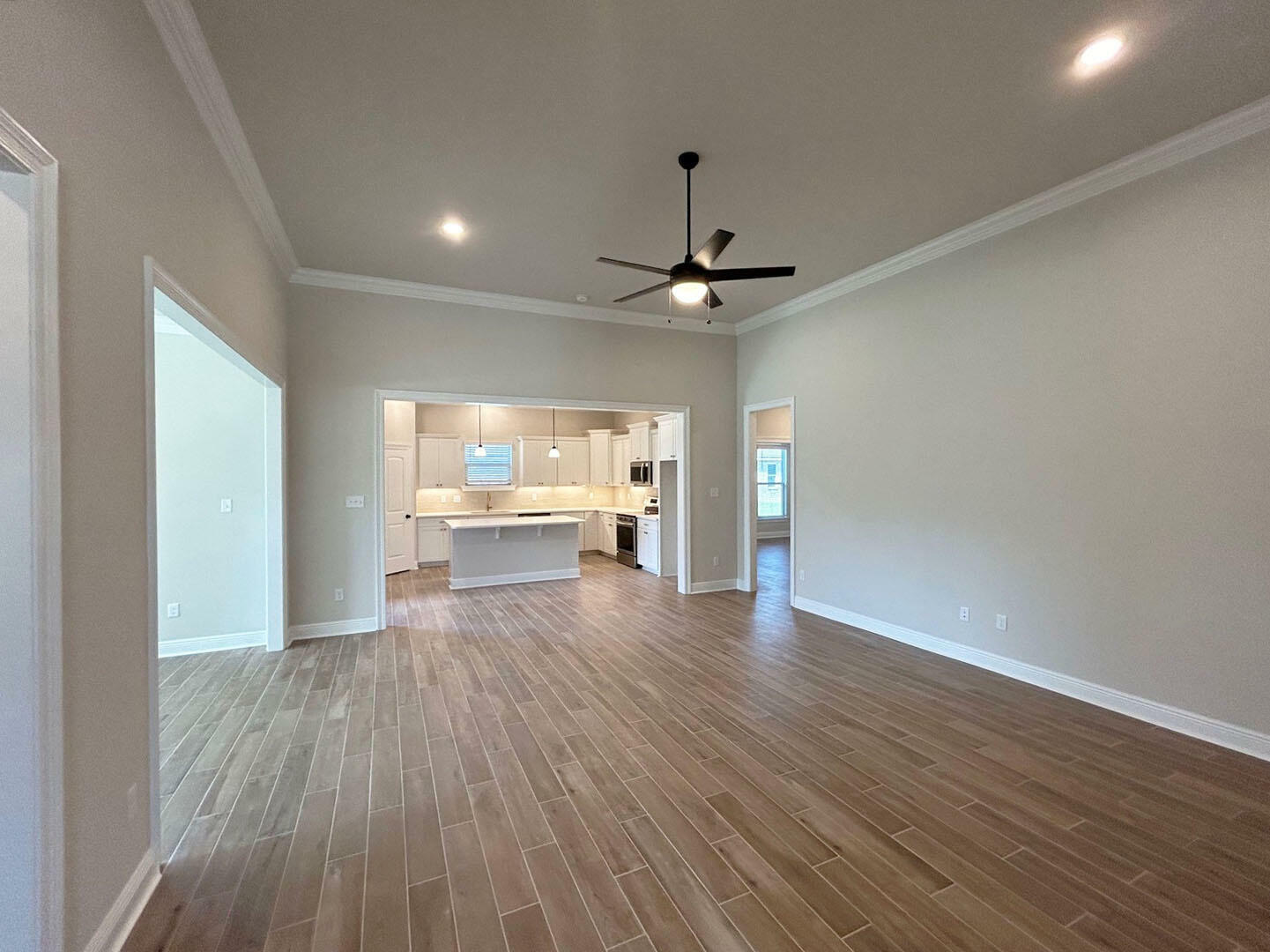 Property Photo: 189 Lumen Loop FL 32439