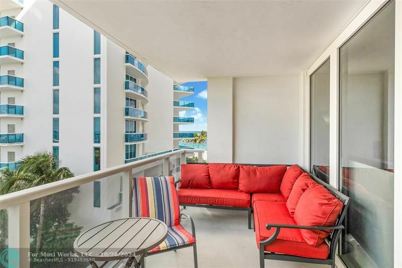 Property Photo:  2751 S Ocean Dr 703N  FL 33019 