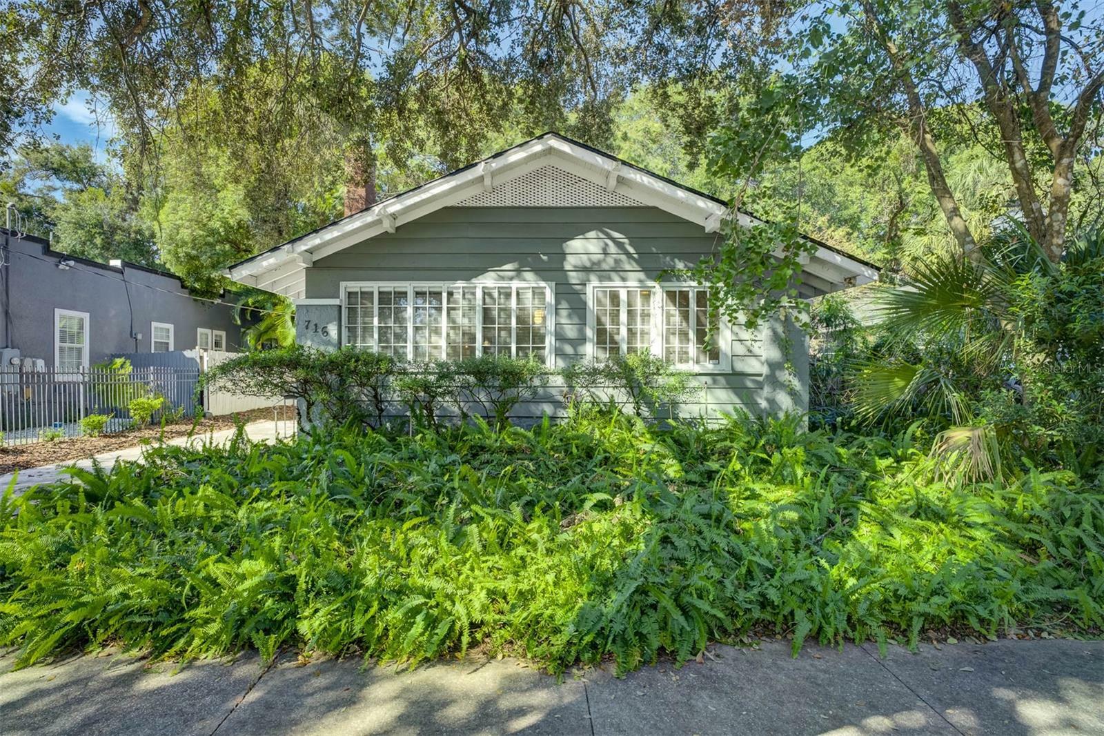 Property Photo:  716 Seminole Avenue  FL 32804 