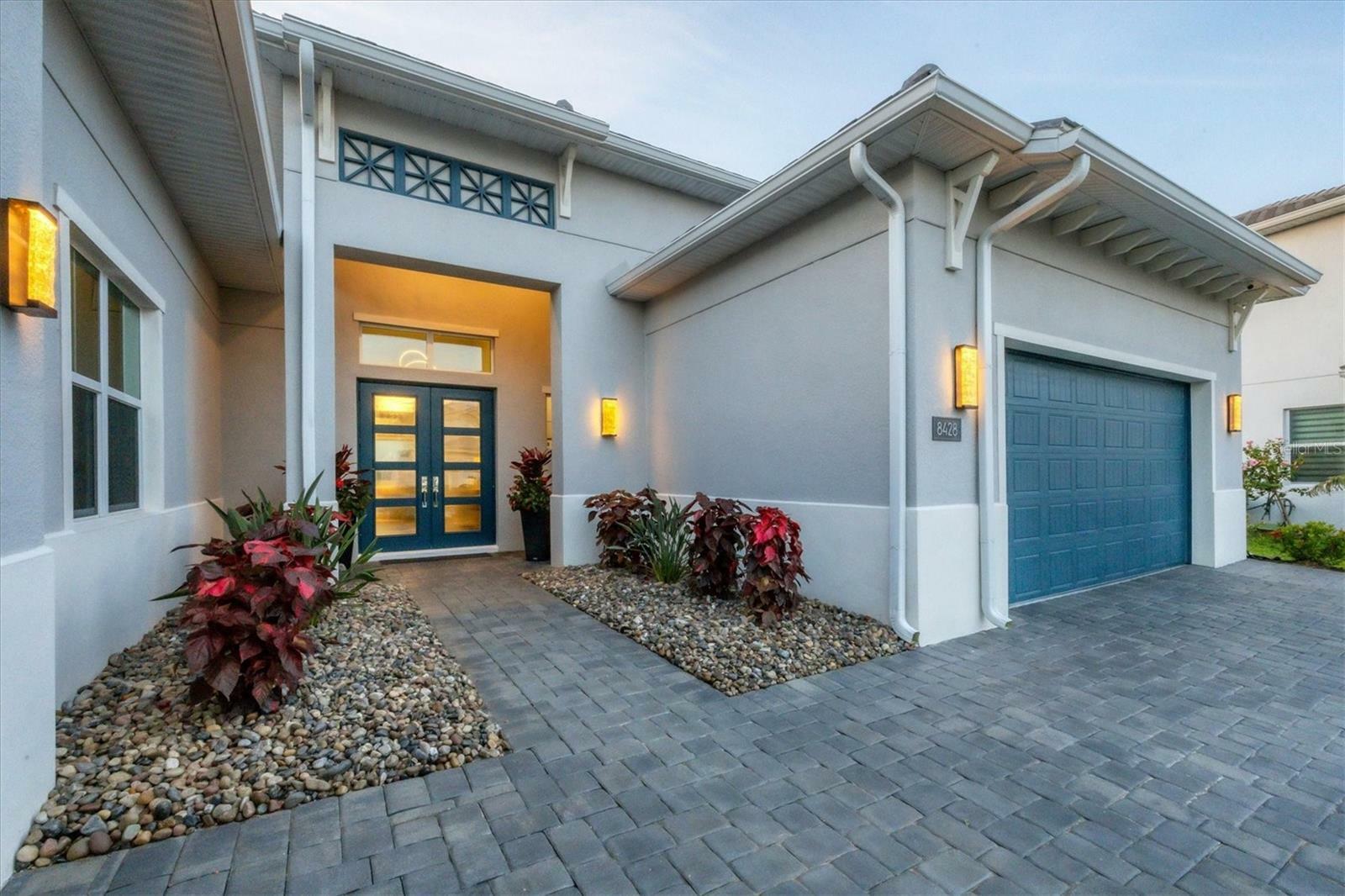 Property Photo:  8428 Cane Bay Court  FL 34202 