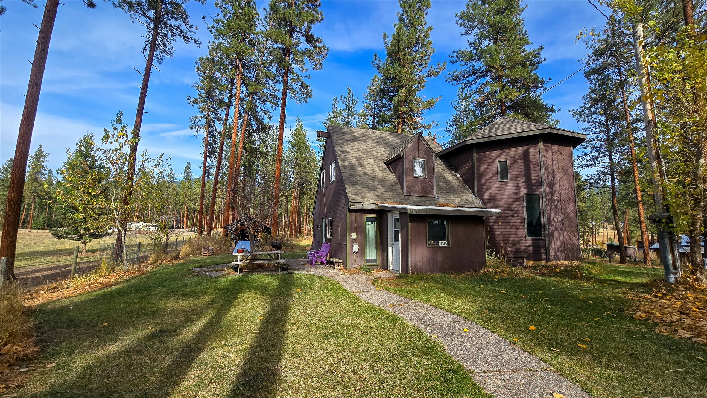 Property Photo:  17870 Cougars Den Lane  MT 59834 