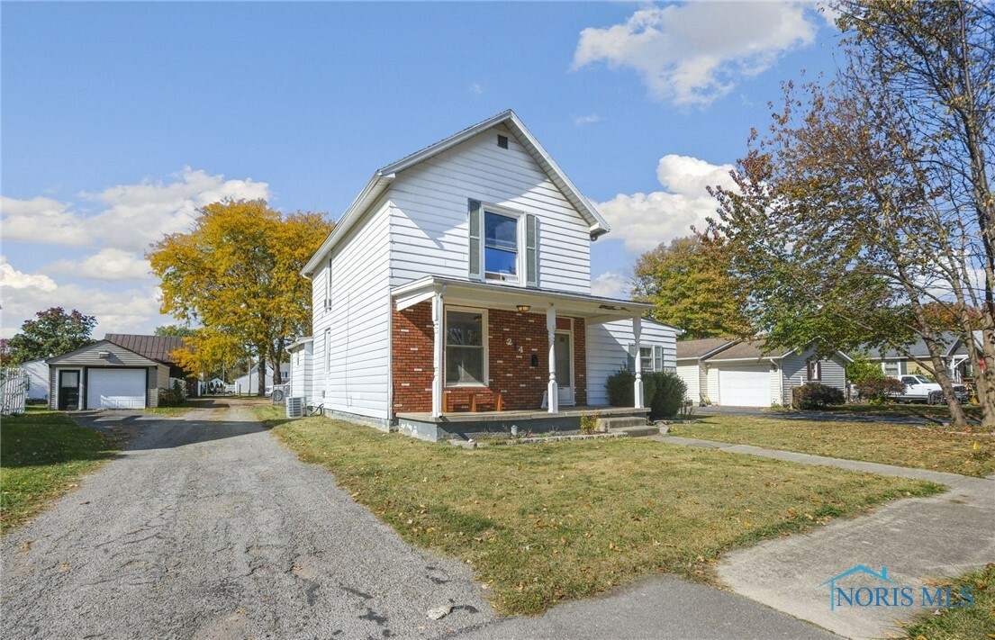 Property Photo:  1214 Park Street  OH 45840 