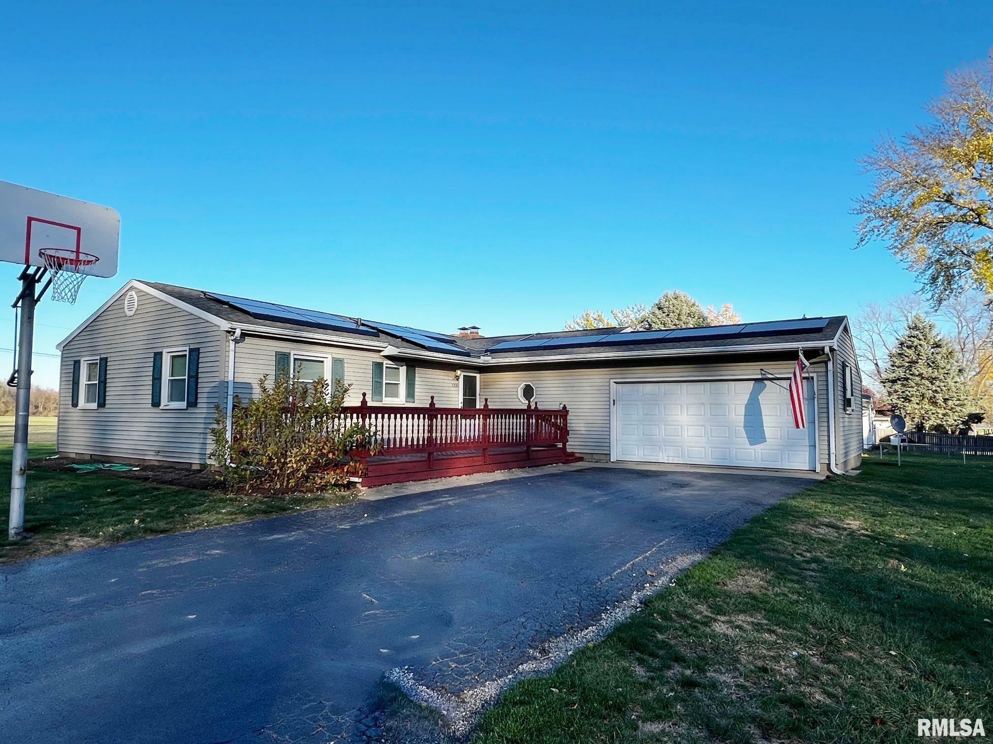 Property Photo:  1006 E Brookview Lane  IL 61615 