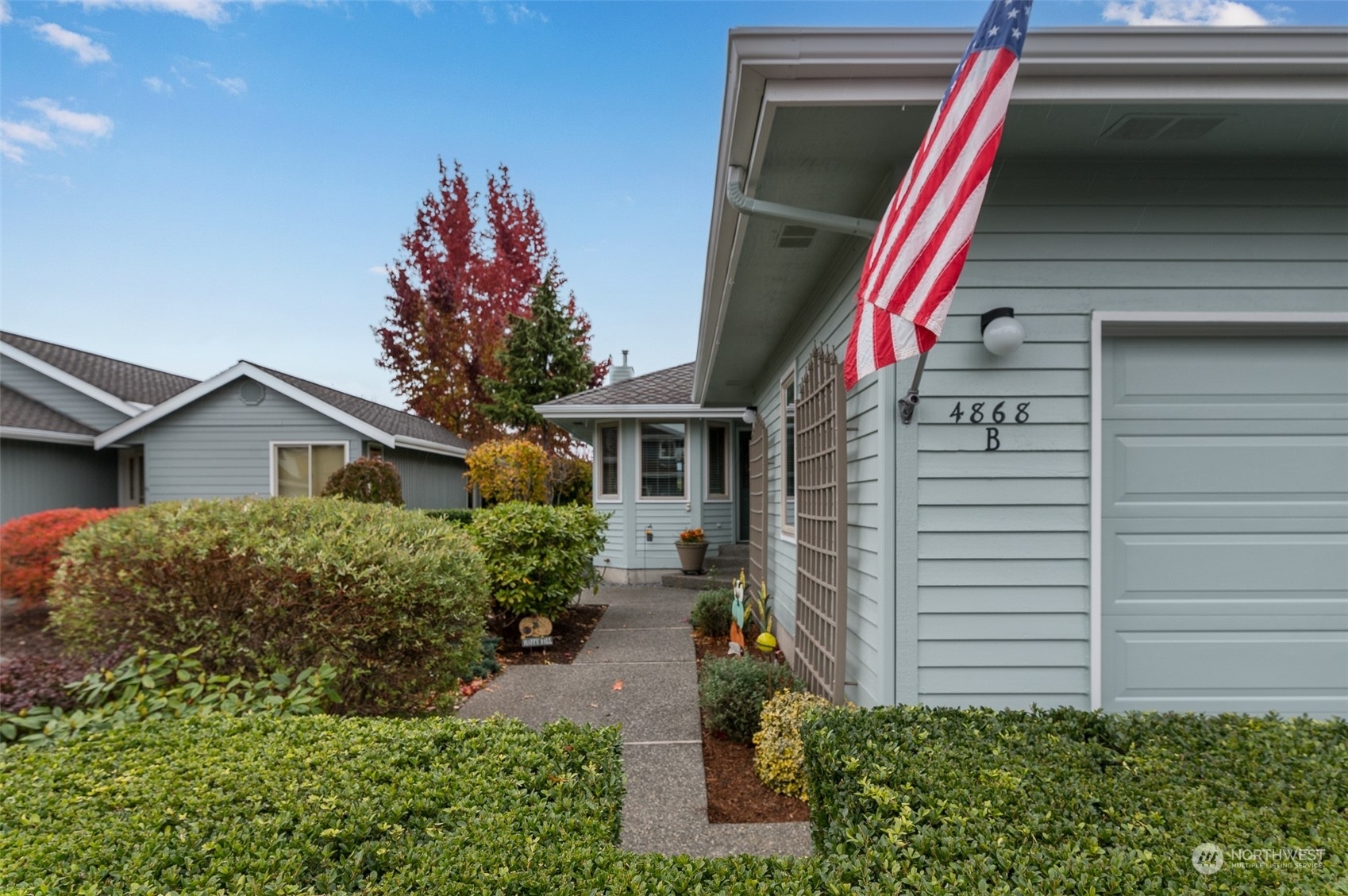 Property Photo:  4868 N Village Lane B  WA 98226 