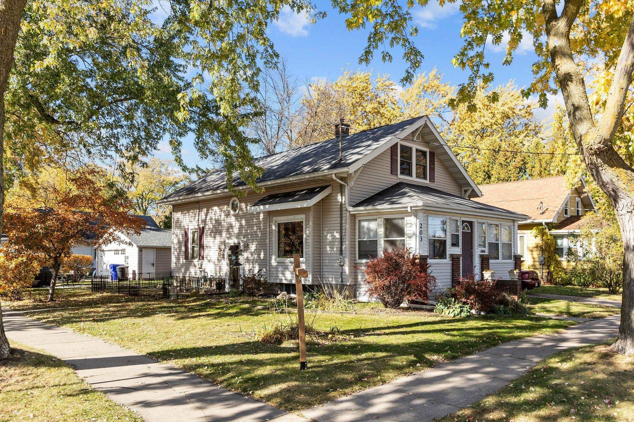 Property Photo:  203 N Mason Street  WI 54914 