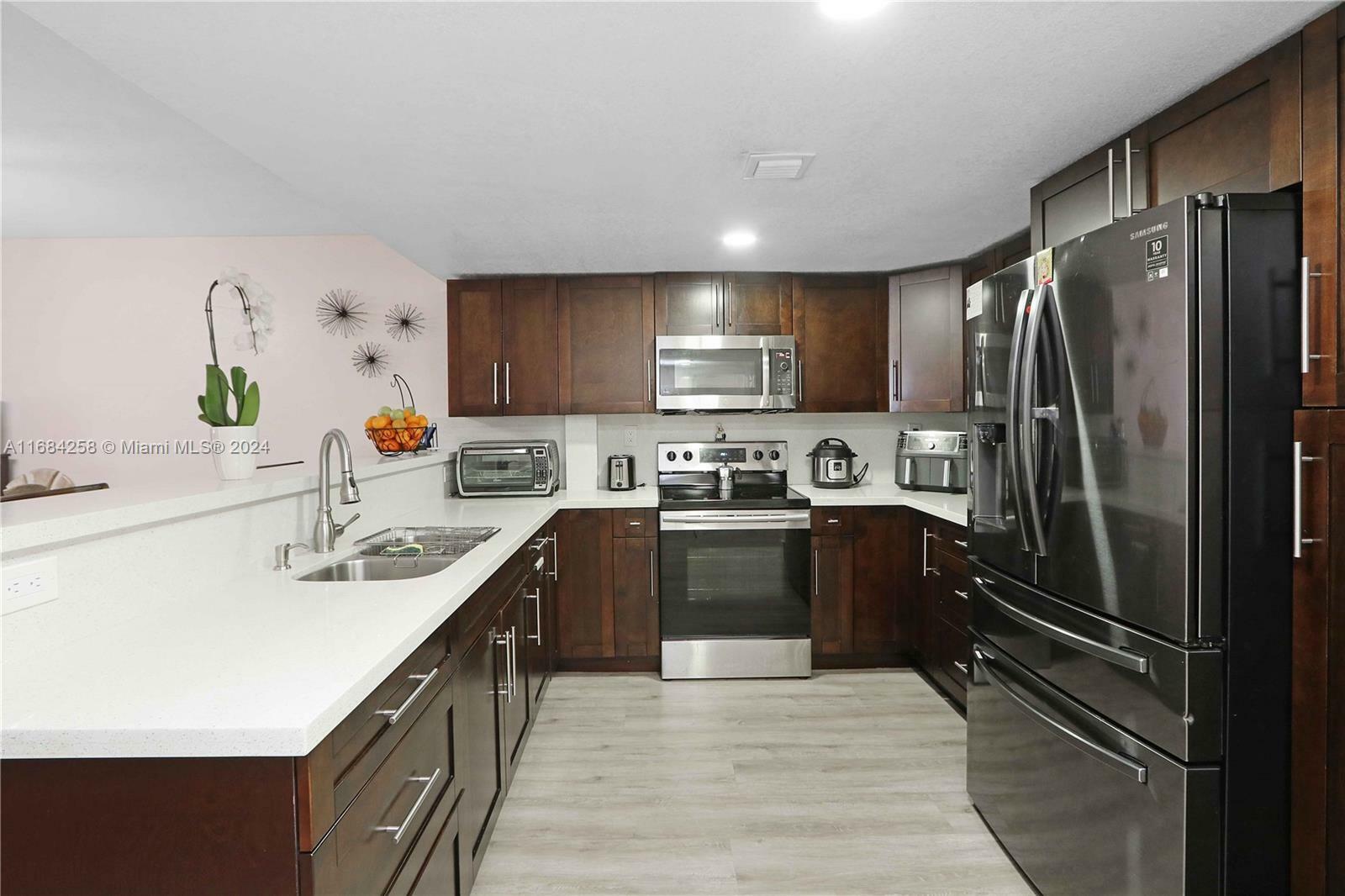 Property Photo:  10852 N Kendall Dr 317  FL 33176 