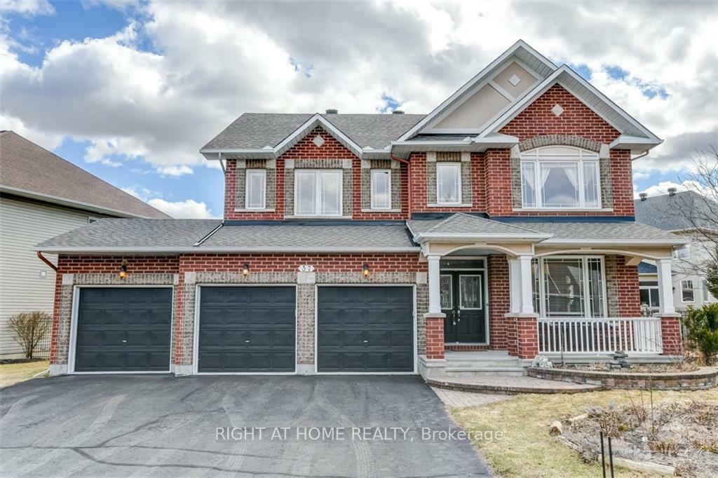 Property Photo: 37 Quarry Ridge Drive ON K1C 7S1