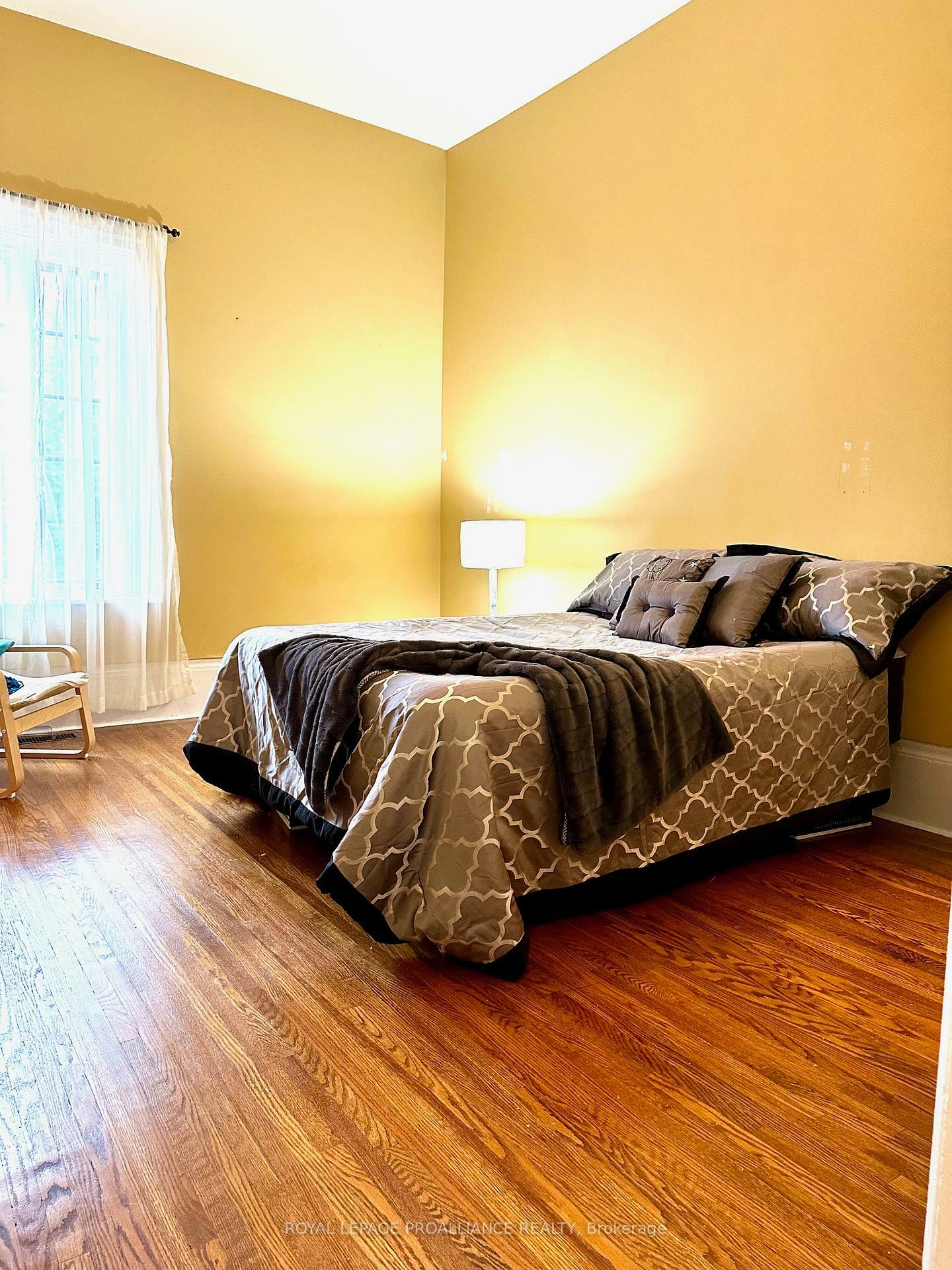 Photo de la propriété:  237 John St E 3  ON K8N 3G2 