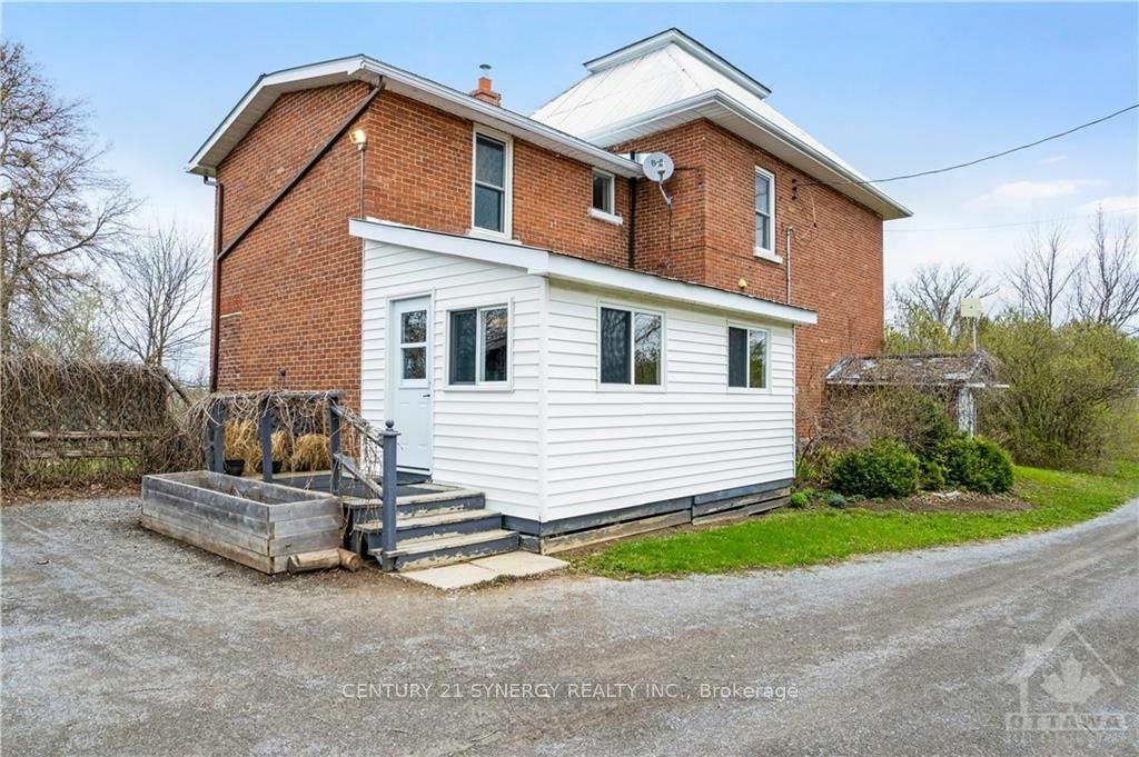 Photo de la propriété:  157 Duncan Dr  ON K7S 3G8 