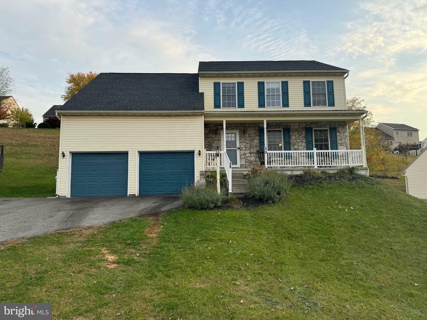 29 Bryn Way  Mount Wolf PA 17347 photo