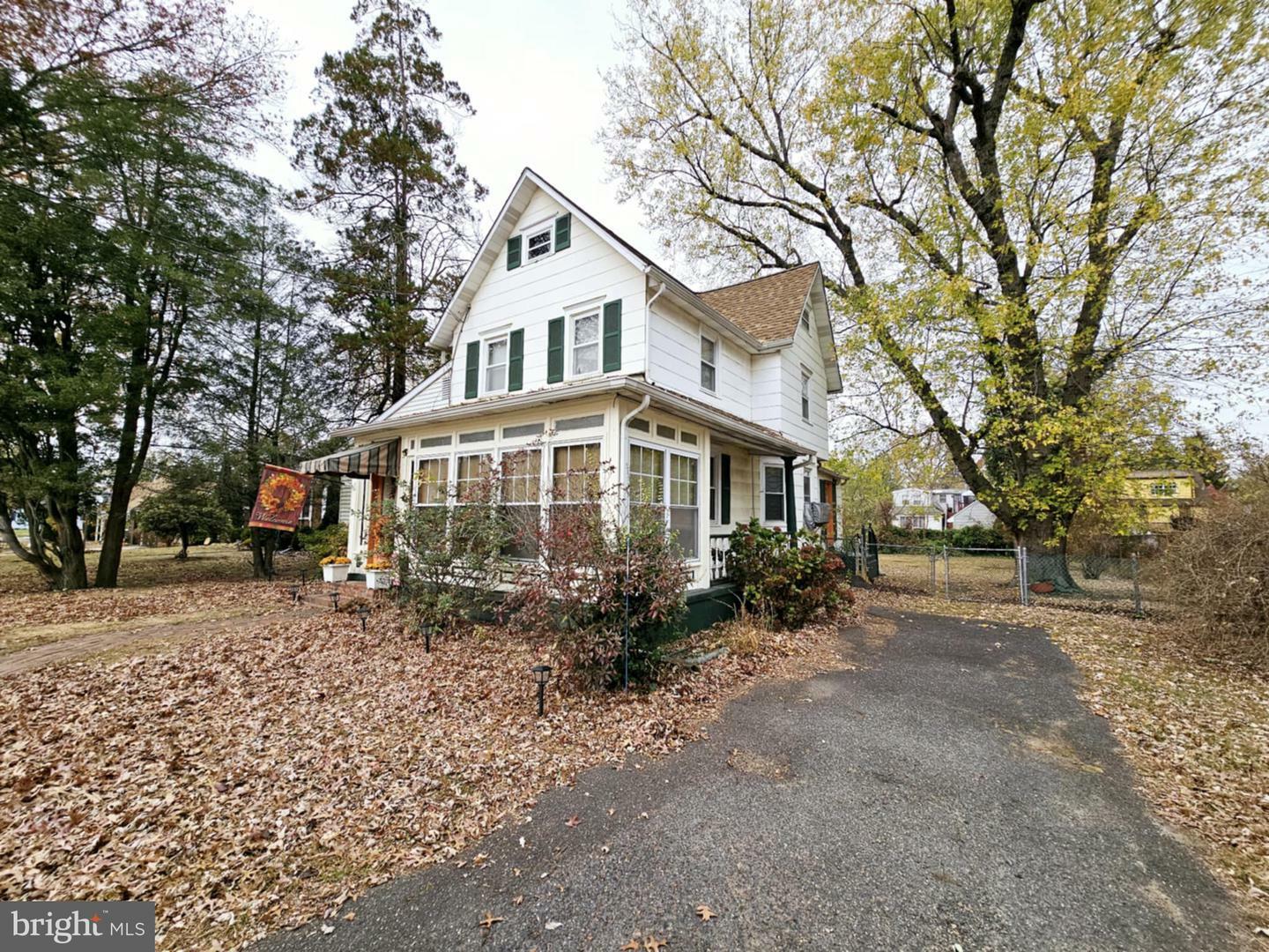 Property Photo:  415 Reading Avenue  NJ 08007 