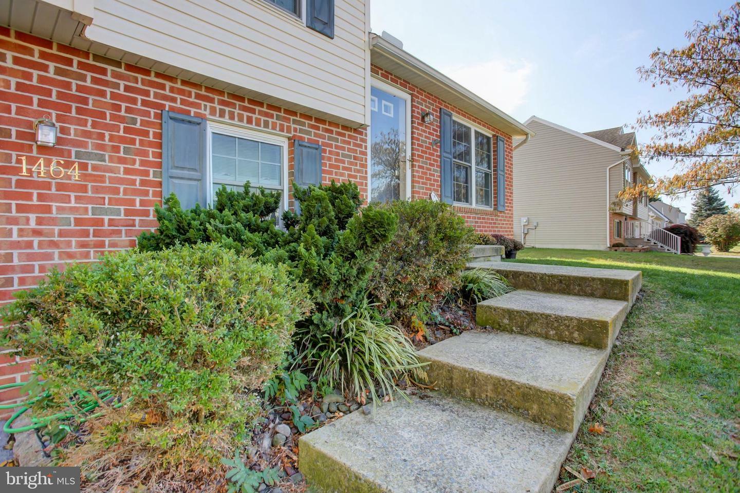 Property Photo:  1464 Mountain Shadow Terr 1  PA 17222 