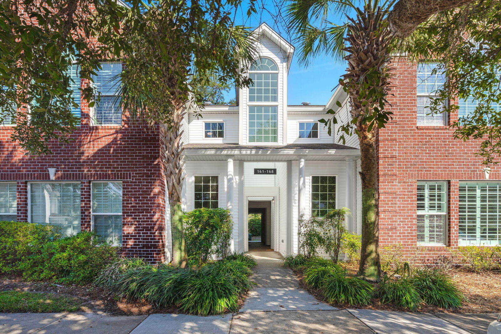 Property Photo:  161 Golfview Ln  SC 29485 