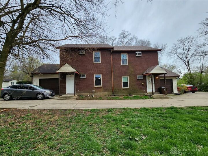 1541 Superior Avenue 1543  Fairborn OH 45324 photo