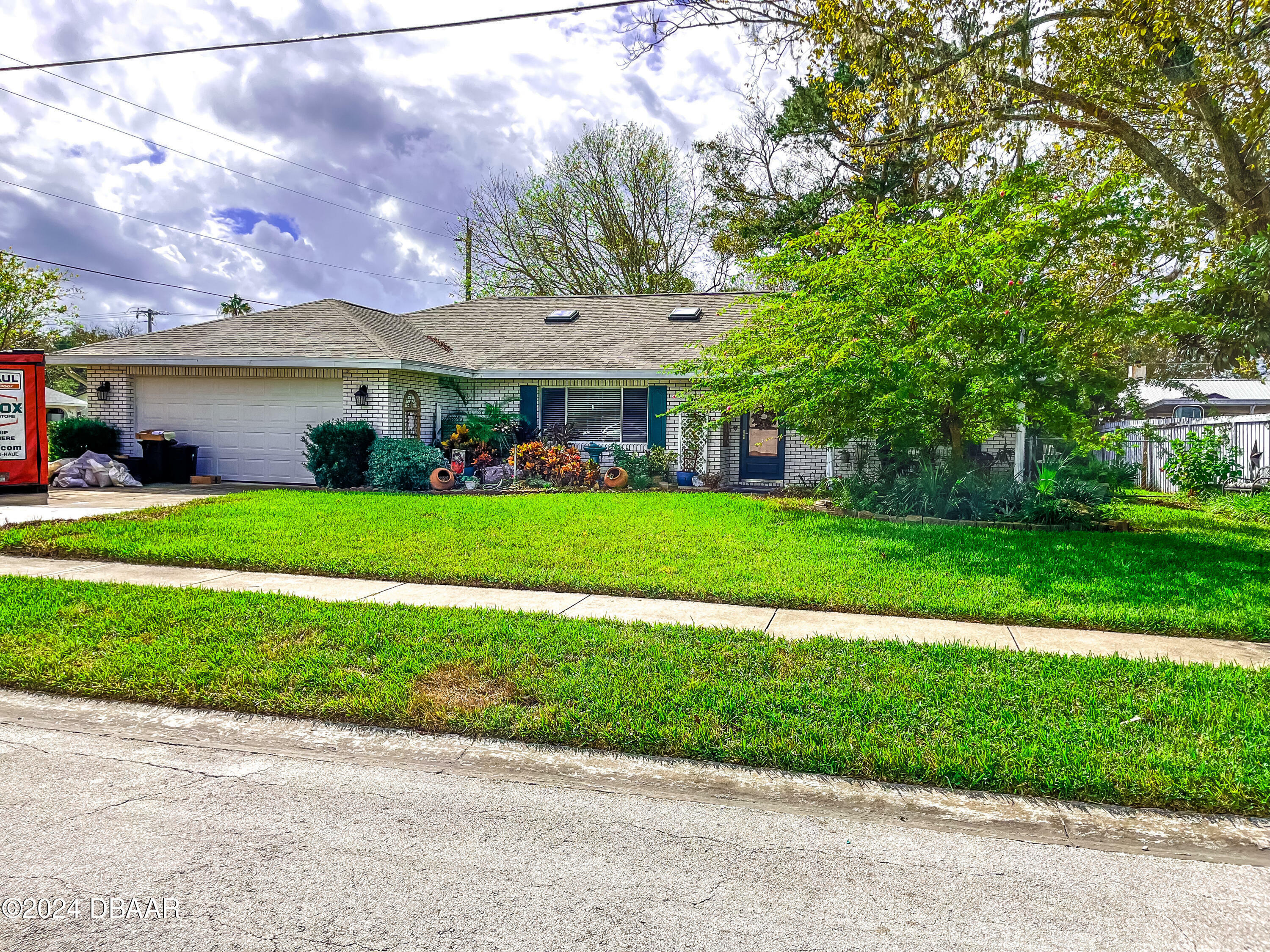 Property Photo:  816 Scrub Oak Street  FL 32119 