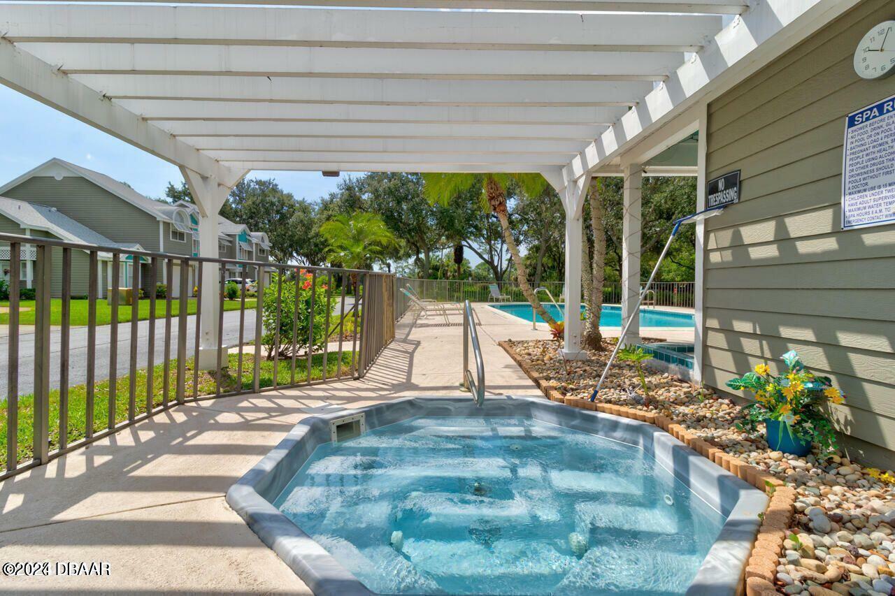 Property Photo:  109 Grand Oaks Circle  FL 32114 