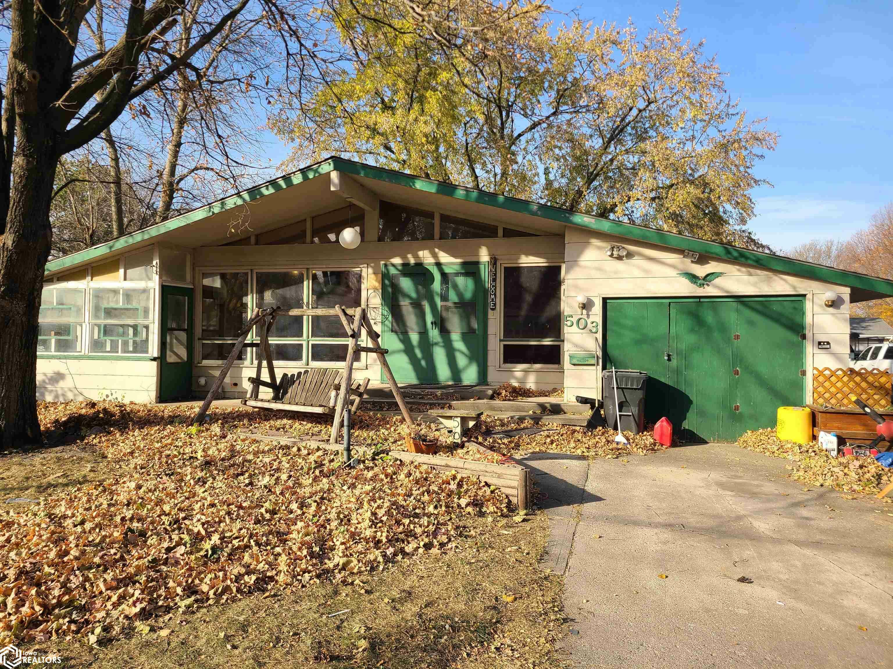 Property Photo:  503 3rd Avenue  IA 50421 