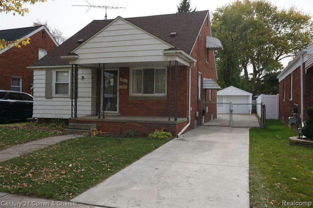 Property Photo: 15575 Warwick Avenue MI 48101 2727