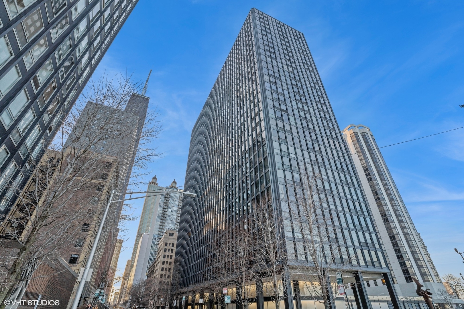 Property Photo:  900 N Lake Shore Drive 1607  IL 60611 