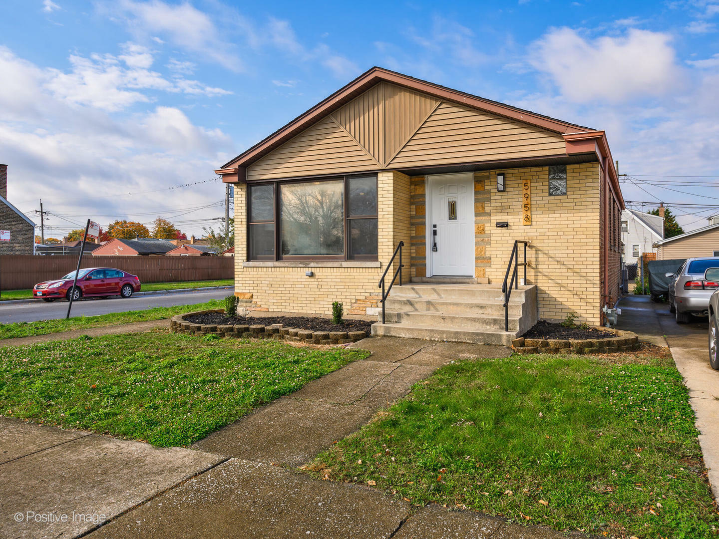 Property Photo:  5958 S Massasoit Avenue  IL 60638 