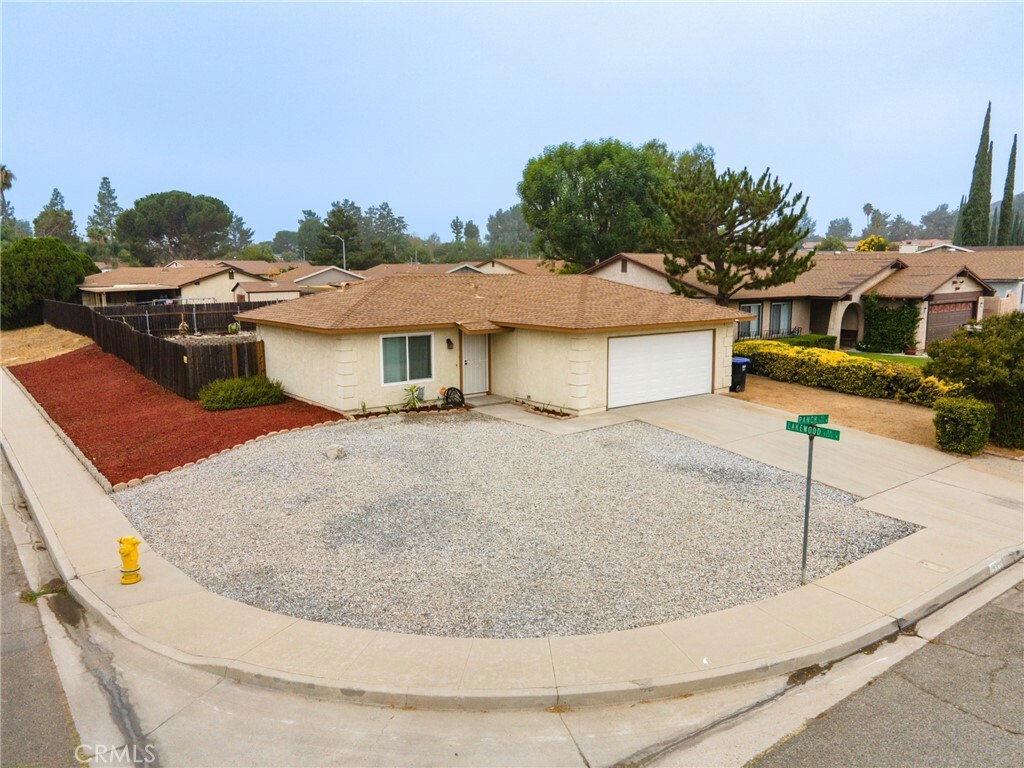 Property Photo:  1565 Ranch Road  CA 92407 