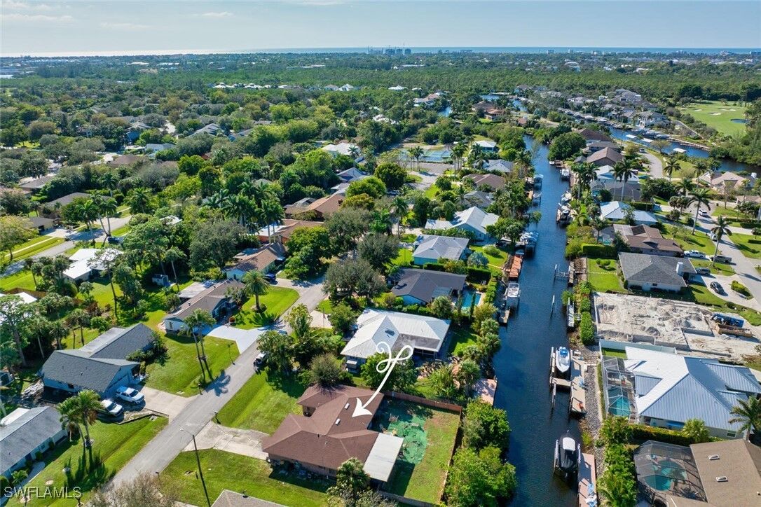 Property Photo:  2297 Clipper Way  FL 34104