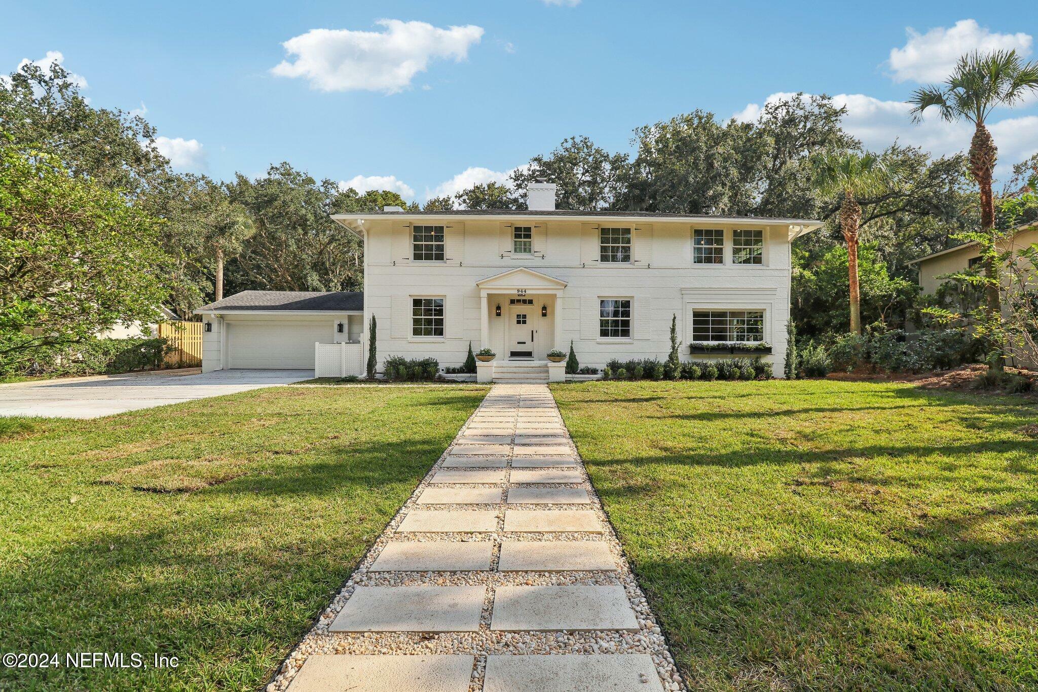 Property Photo:  944 Elder Lane  FL 32207 