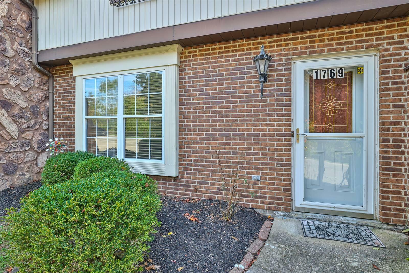 Property Photo:  1769 Val Court  KY 41005 