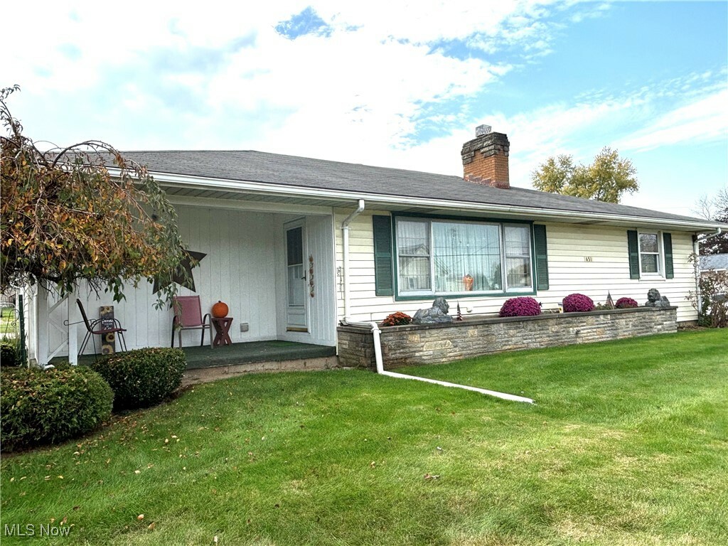 Property Photo:  651 E Taggart Street  OH 44413 