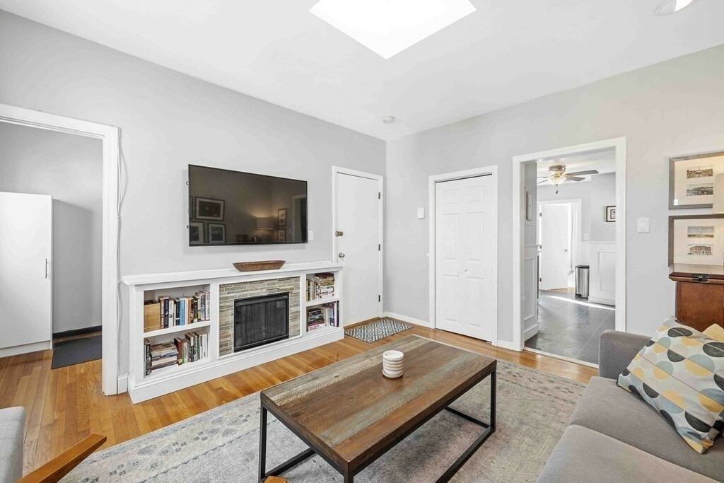 Property Photo:  372 Bunker Hill St 4  MA 02129 