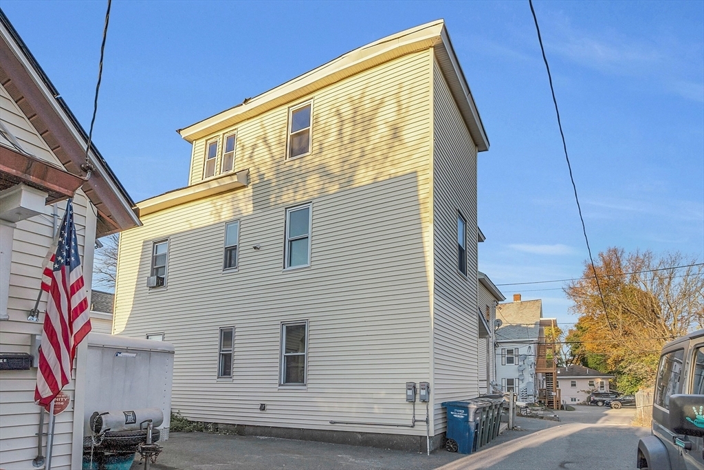 Property Photo:  49-51 Mount Pleasant Ave  MA 01453 