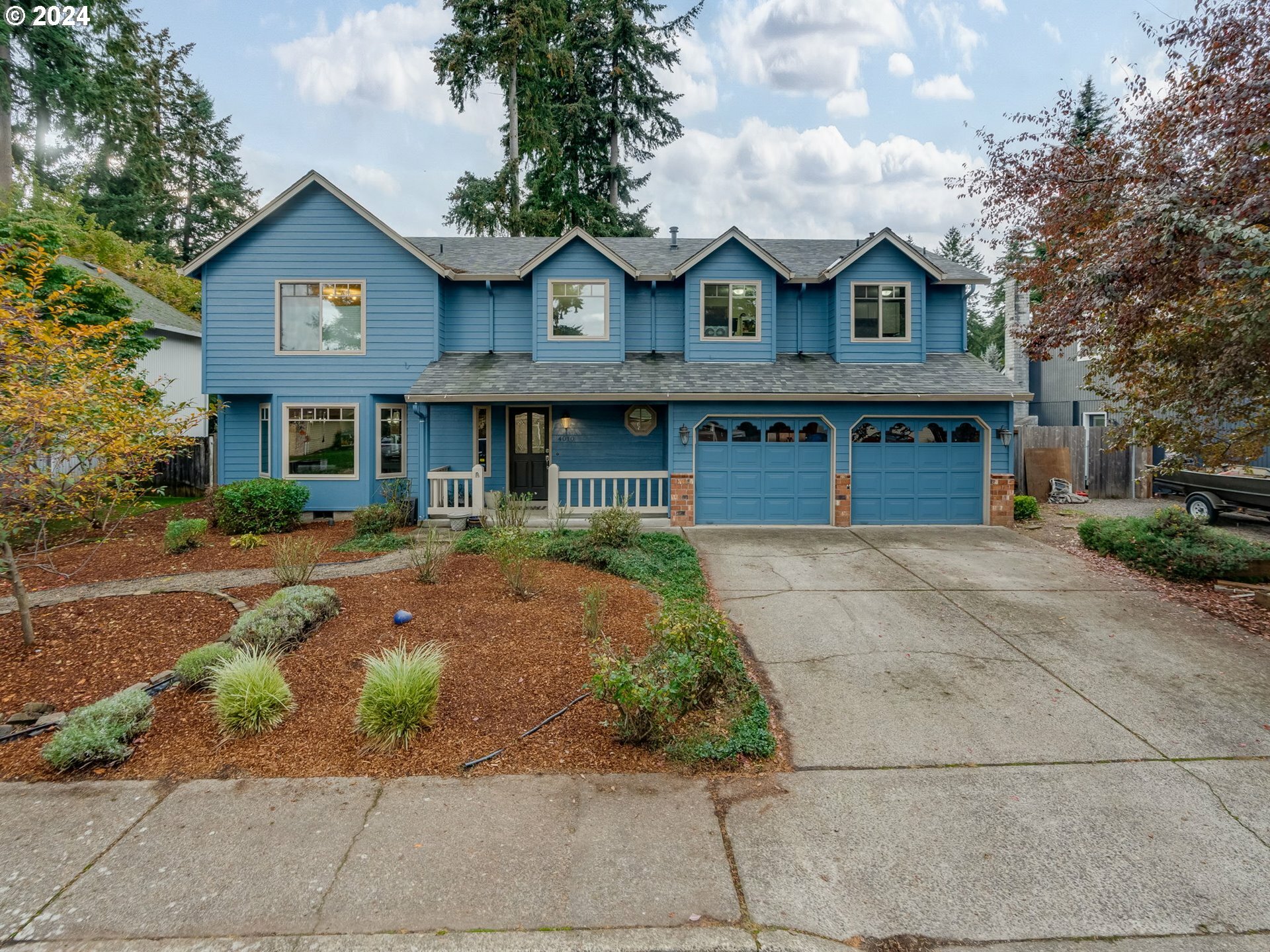 Property Photo:  4010 NE 157th Ave  WA 98682 