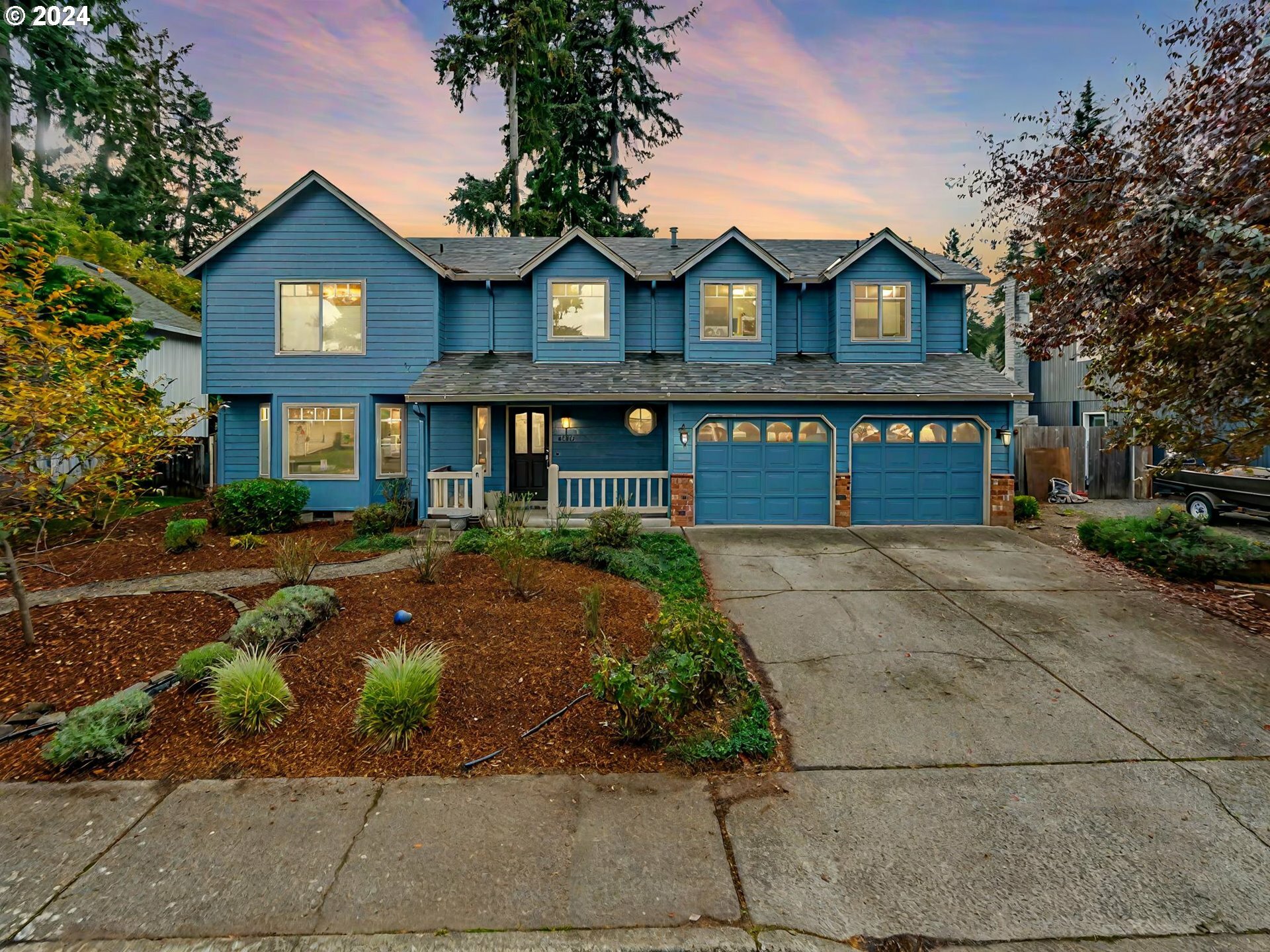 Property Photo:  4010 NE 157th Ave  WA 98682 