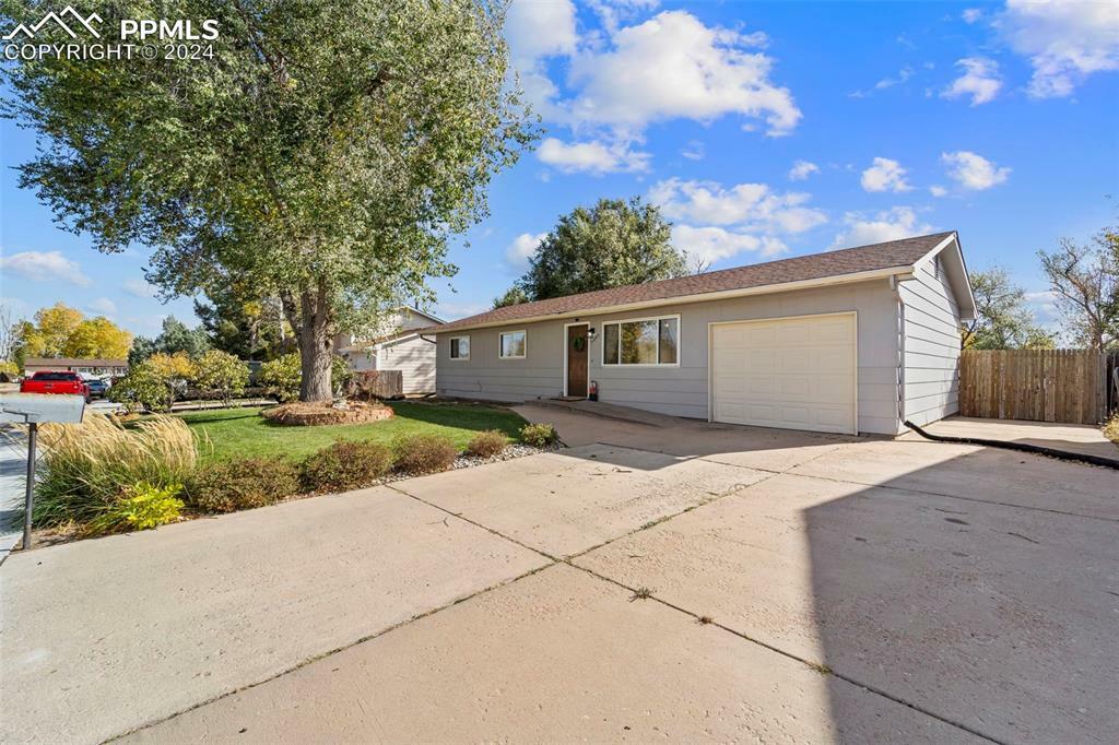 Property Photo:  7255 Yakima Way  CO 80915 