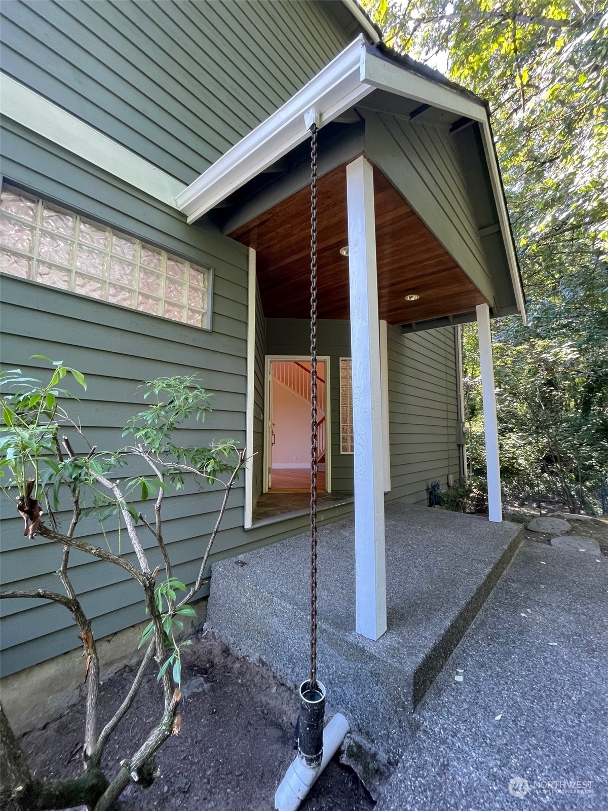 Property Photo:  1919 Fairmount Avenue SW A  WA 98126 