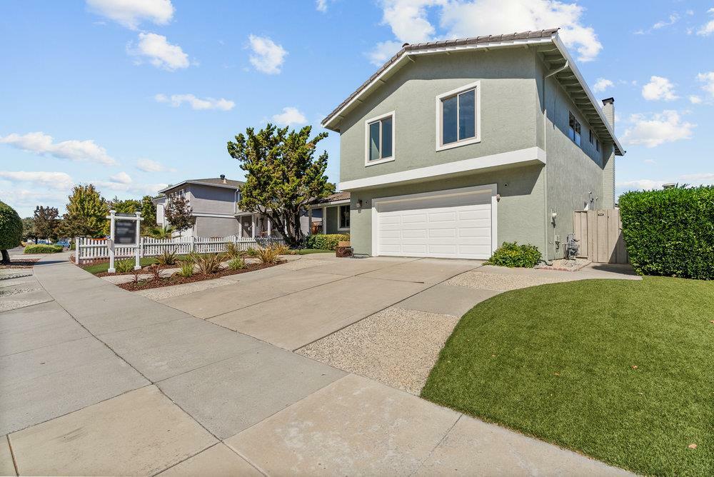 Property Photo:  809 Colleen Drive  CA 95123 