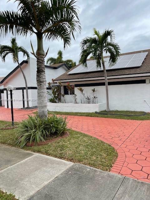 Property Photo:  9230 SW 100th Ave Rd  FL 33176 